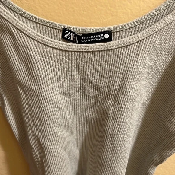 Zara cop top - Picture 2 of 3